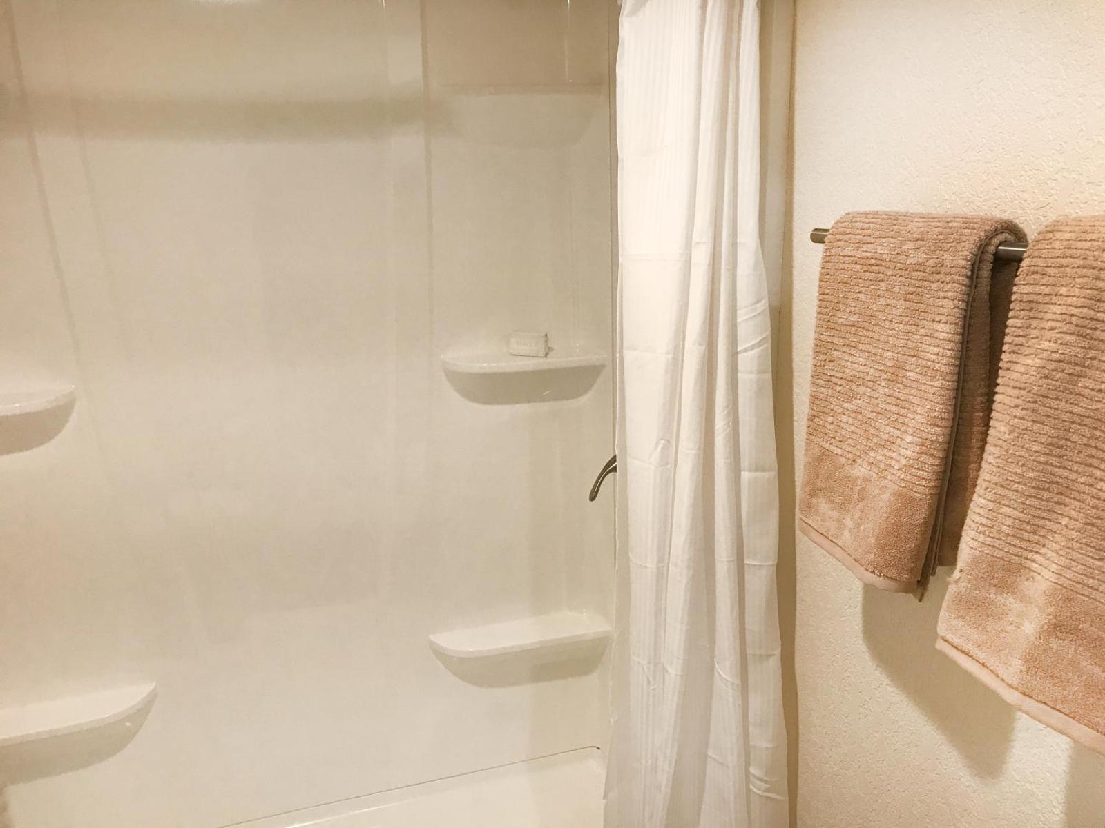 South Palm Springs Living Main image 2